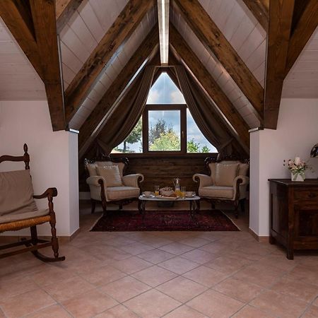 Agriturismo Punta San Lazzaro 阿杰罗拉 外观 照片