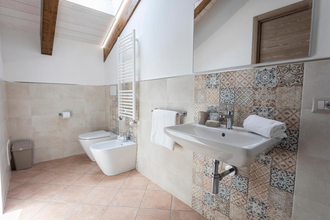Agriturismo Punta San Lazzaro 阿杰罗拉 外观 照片