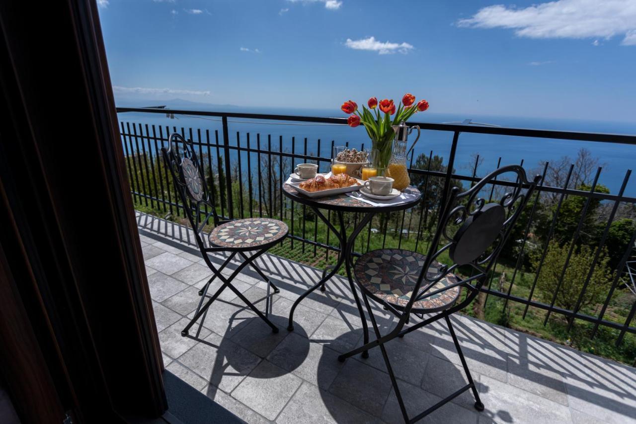 Agriturismo Punta San Lazzaro 阿杰罗拉 外观 照片